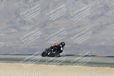 media/Dec-07-2025-CVMA (Sun) [[3e7d2de5dc]]/Race 7-Formula Lightweight Twins Shootout/